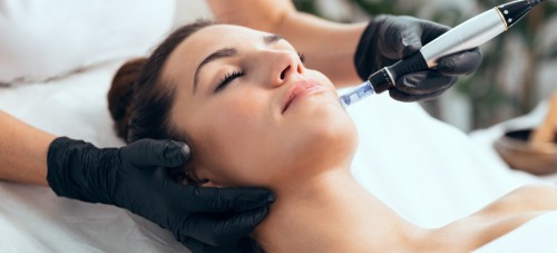 MEZOTERAPIA MIKROIGŁOWA - ZASTOSOWANIE W ZABIEGACH MEDYCYNY ESTETYCZNEJ