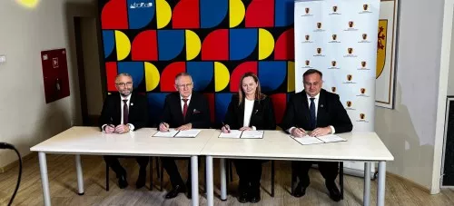 Akademia Śląska rozwija współpracę medyczną w Łodzi. Podpisano list intencyjny z Wojewódzkim Specjalistycznym Szpitalem im. M. Pirogowa