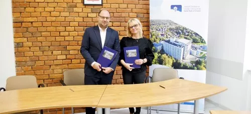 Nowa jakość kształcenia - Szpital Śląski w Cieszynie i Akademia Śląska podpisali umowę o współpracy