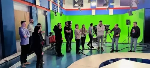 STUDENCI AKADEMII ŚLĄSKIEJ ODKRYWAJĄ SEKRETY TELEWIZJI TVS